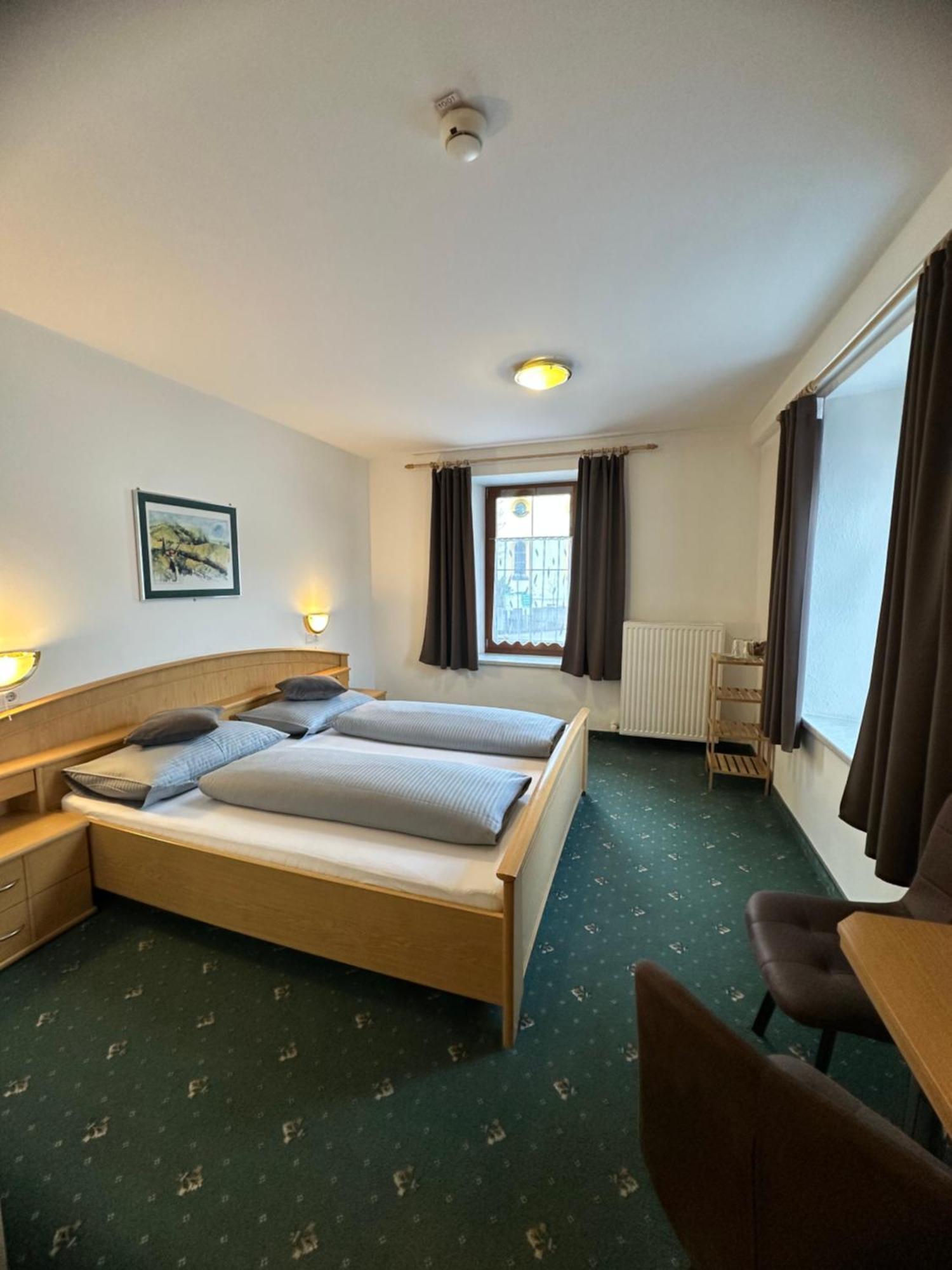 Goldener Adler Bed and Breakfast Scharnitz Buitenkant foto